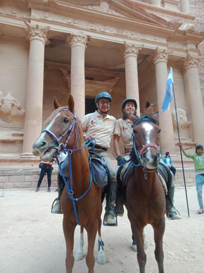 Petra Peace Town Wadi Musa Exterior foto